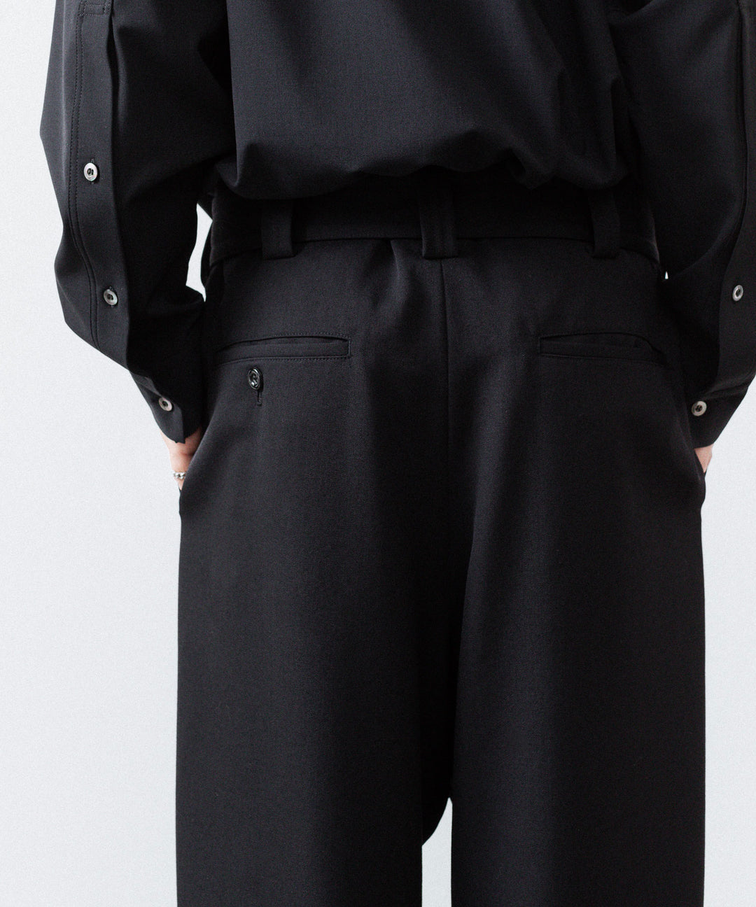 UJOH - ウジョーのTAB BELT PNTのBLACK公式通販サイトsession福岡セレクトショップ