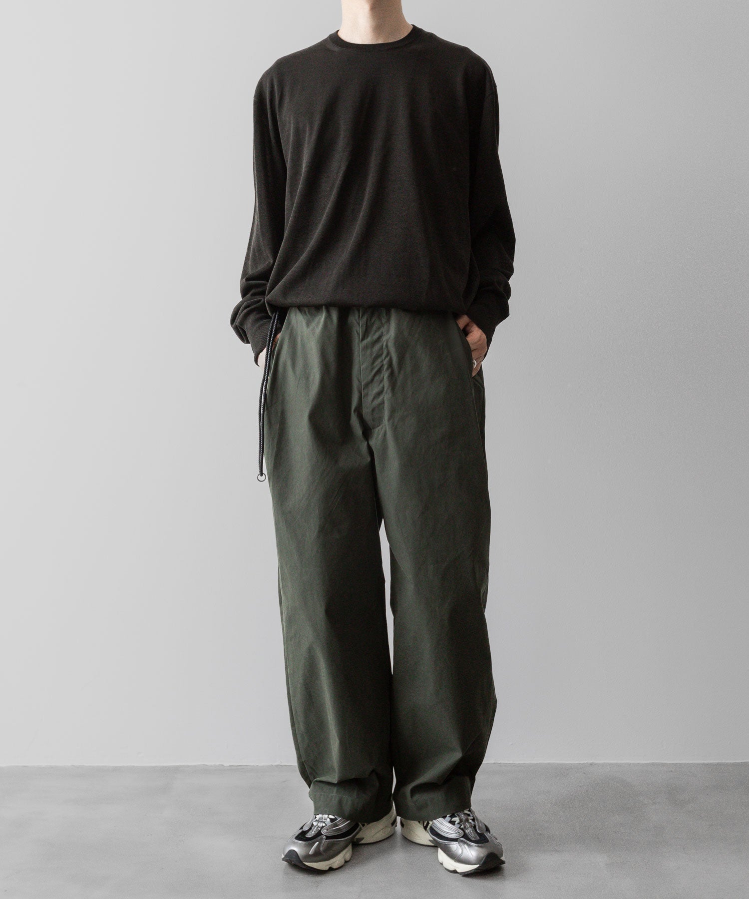 ANTHEM Aアンセムエー のCOTTON TWILL NO-BRAINER PANTS - OLIVEの公式通販サイトsession福岡セレクトショップ