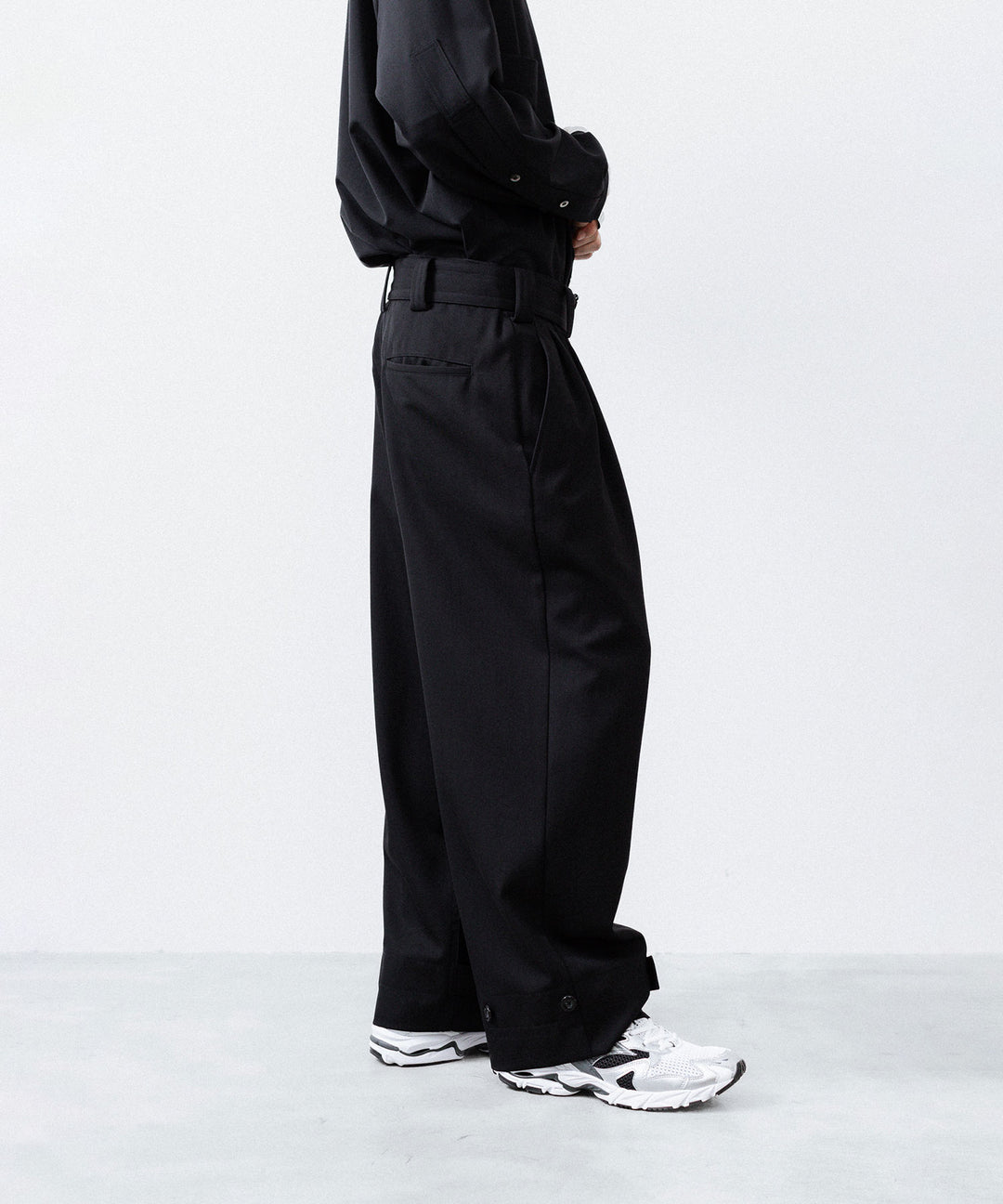 UJOH - ウジョーのTAB BELT PNTのBLACK公式通販サイトsession福岡セレクトショップ