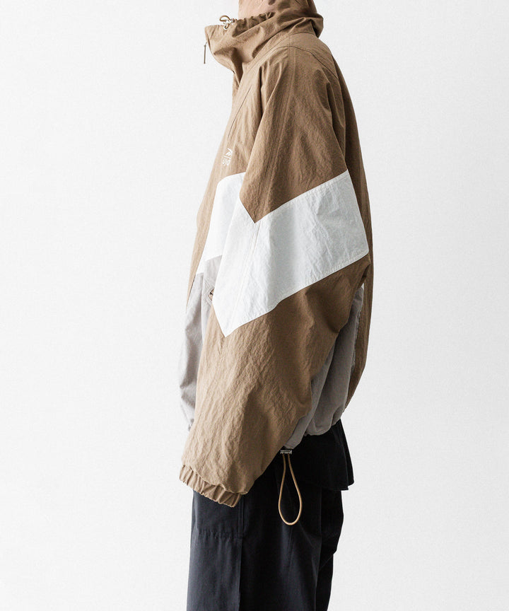 UJOH(ウジョー)×Reebok(リーボック)のZIP STAND COLLAR BLOUSON - BEIGEの公式通販サイトsession福岡セレクトショップ
