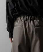 画像をギャラリービューアに読み込む, ssstein(シュタイン)のTWIST SEAM WIDE EASY TROUSERS - TAUPE BEIGEの公式通販サイトsession福岡セレクトショップ

