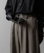 画像をギャラリービューアに読み込む, ssstein(シュタイン)のTWIST SEAM WIDE EASY TROUSERS - TAUPE BEIGEの公式通販サイトsession福岡セレクトショップ

