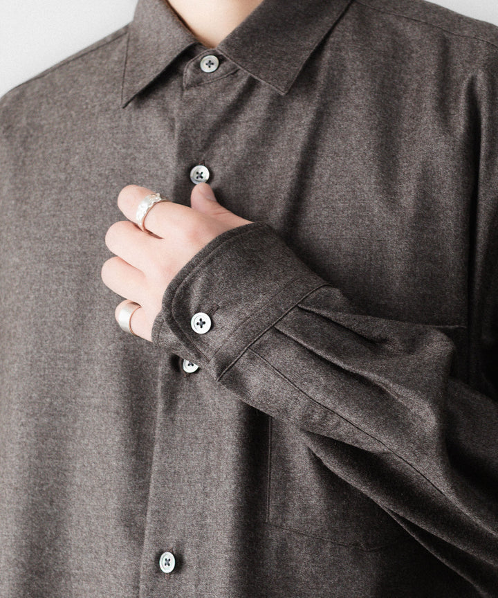 ssstein(シュタイン)のEXTRA FINE WOOL OVERSIZED REGULAR COLLAR SHIRT - CHARCOAL BROWNの公式通販サイトsession福岡セレクトショップ