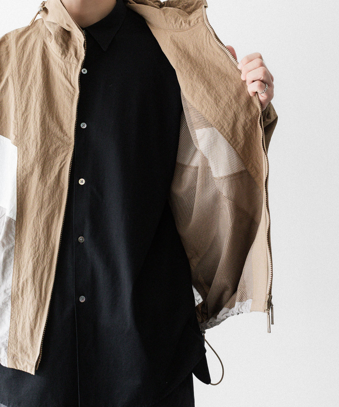 【UJOH×Reebok】ZIP STAND COLLAR BLOUSON - BEIGE