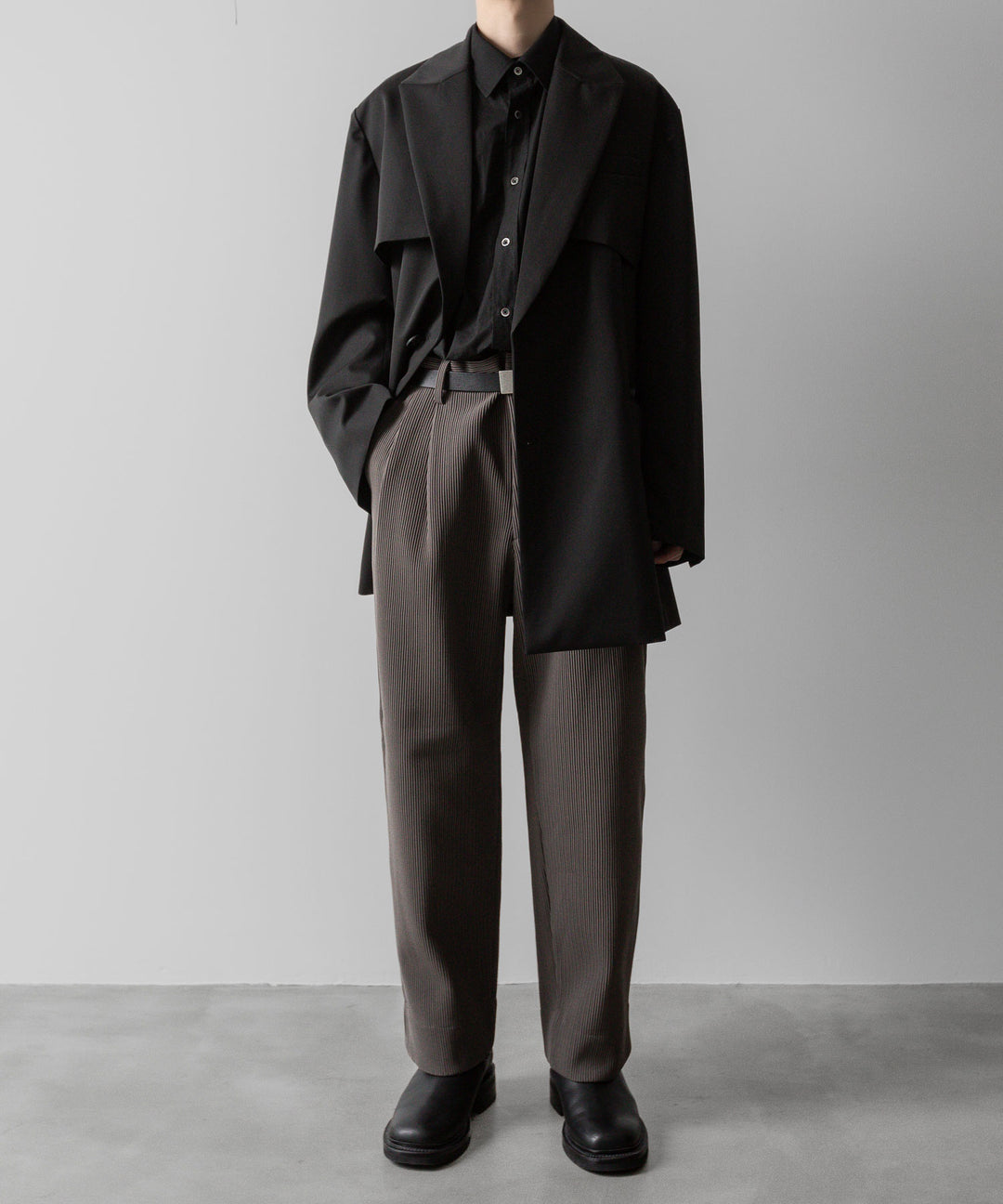 【ssstein】GRADATION PLEATS TWO TUCK TROUSERS - D.GREIGE シュタイン 23SS sessionセッション 福岡セレクトショップ 公式通販サイト