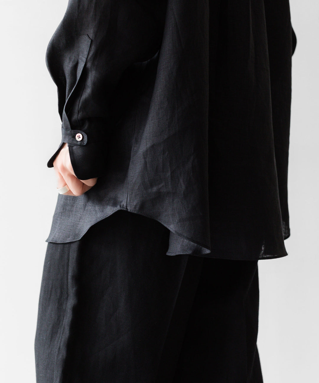 INTÉRIM インテリムのHIGH COUNT LINEN CLOTH HYPER BIG GATHER SHIRTのBLACK 公式通販サイトsession福岡セレクトショップ