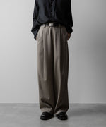 画像をギャラリービューアに読み込む, ssstein(シュタイン)のTWIST SEAM WIDE EASY TROUSERS - TAUPE BEIGEの公式通販サイトsession福岡セレクトショップ

