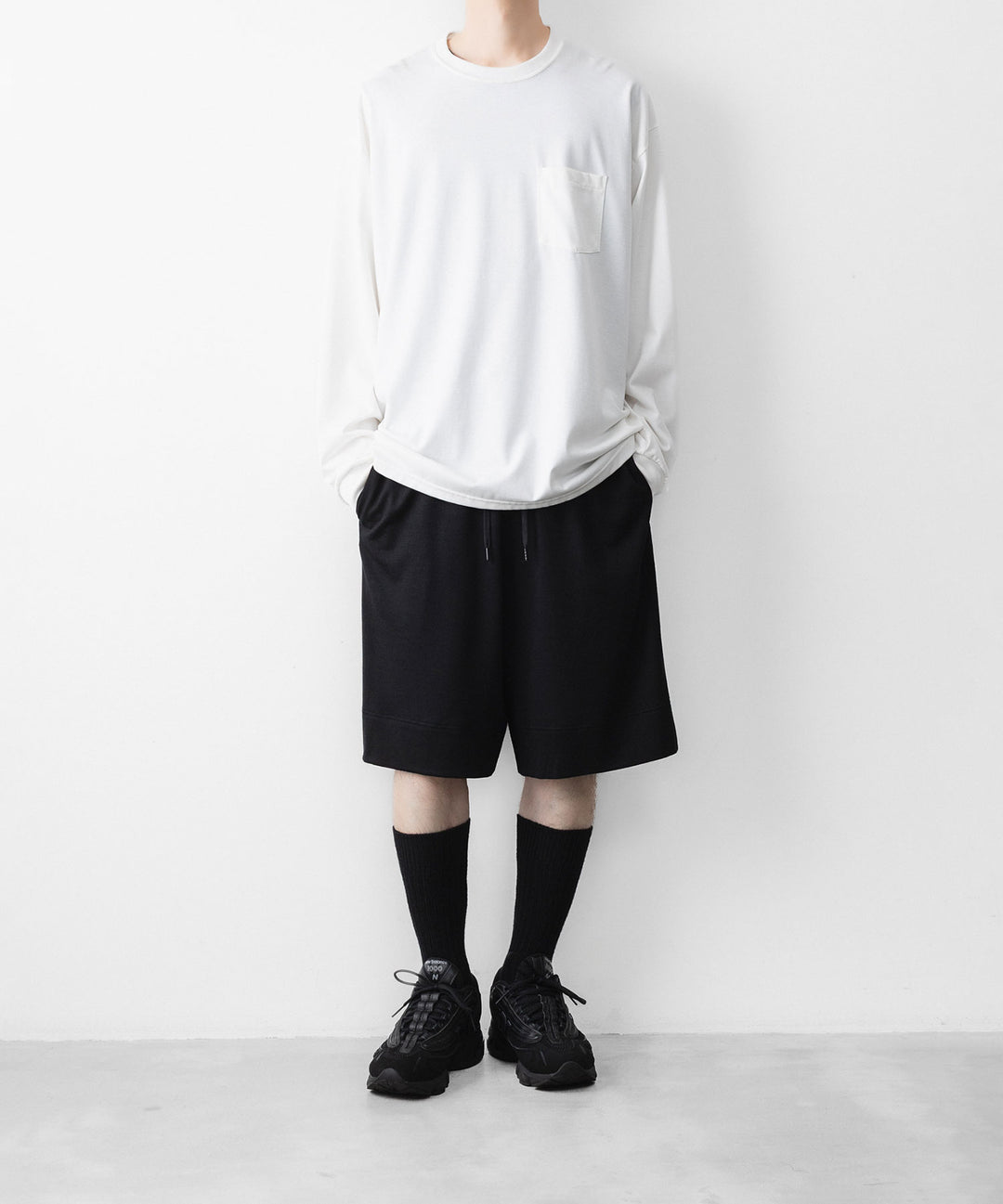 【 WWW 】WIDE SHORTS - BLACK