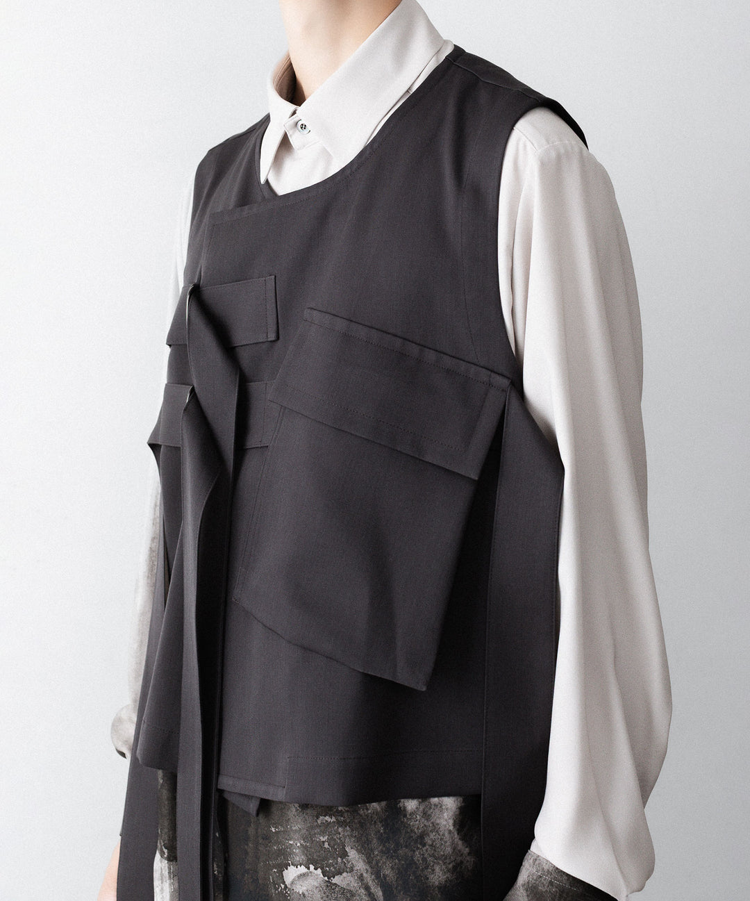 UJOH - ウジョーのBIG POCKET W BELTED VESTのSTEEL GRY公式通販サイトsession福岡セレクトショップ