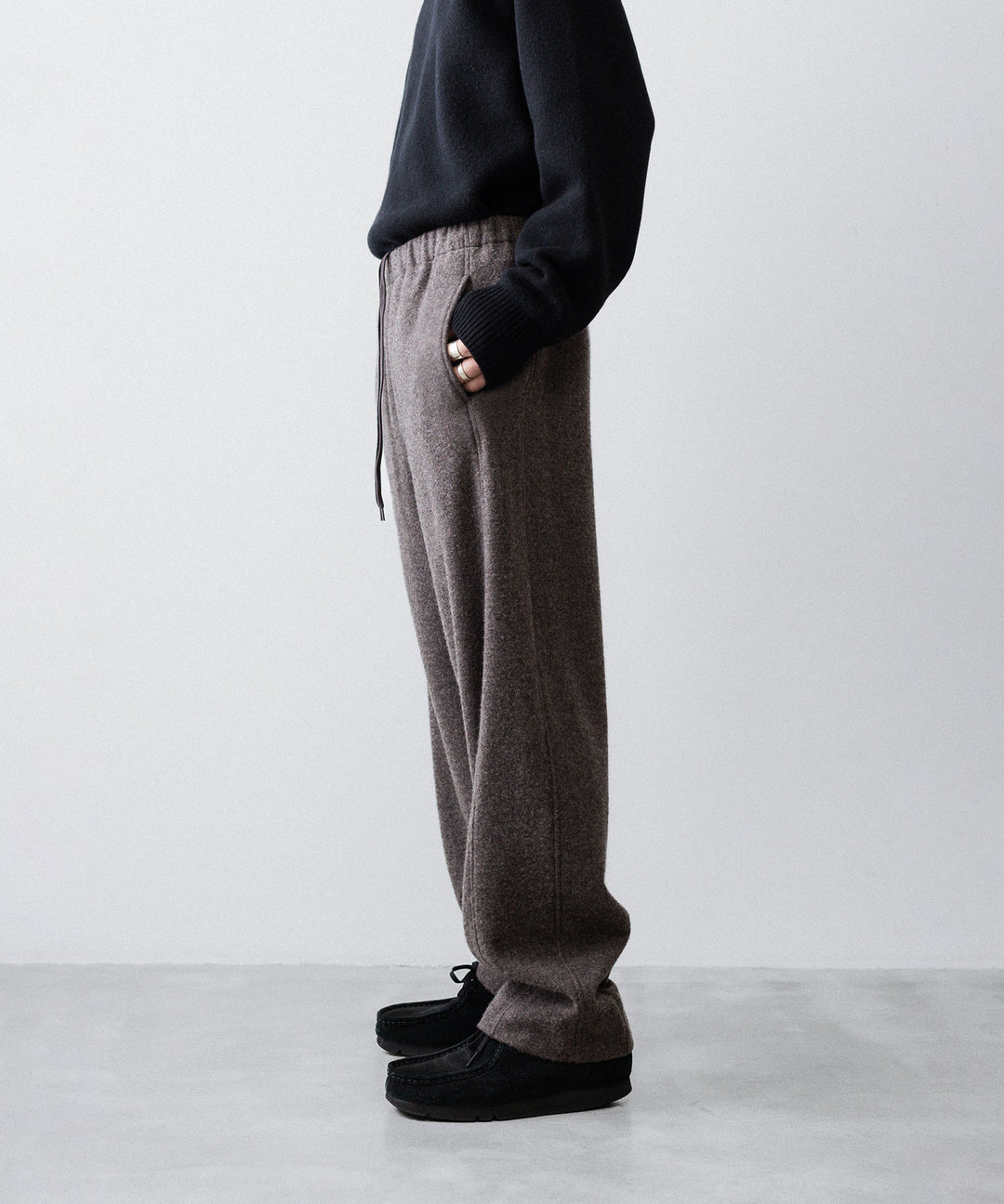 【ssstein】WOOL/CASHMERE FLEECE EASY TWIST TROUSERS - GREY BROWN