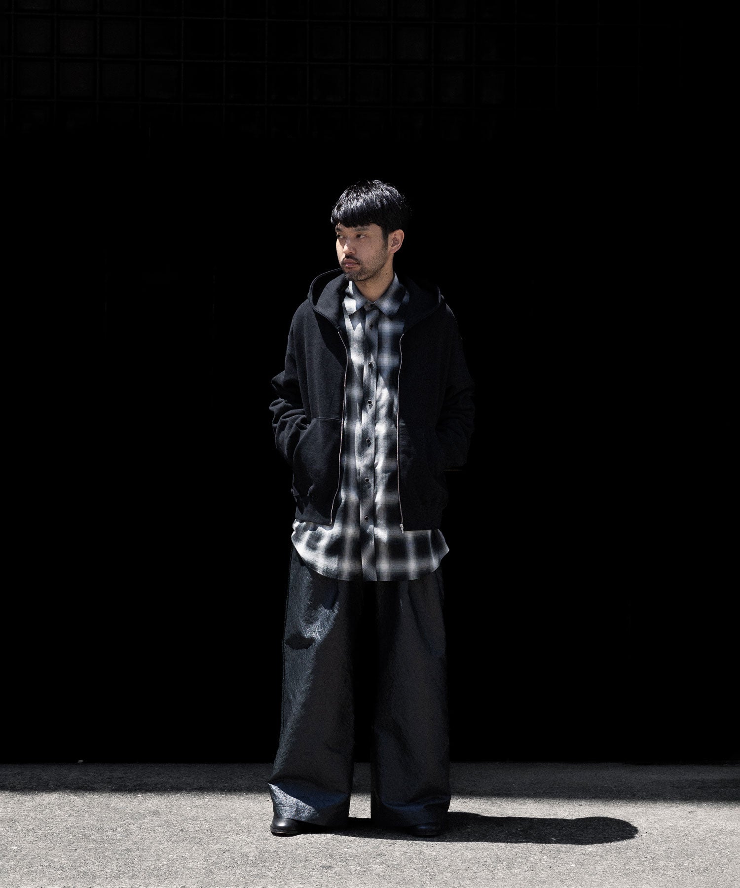 ANTHEM A-アンセムエーのLEATHER LIKE 2TUCK WIDE PANTSのBLACK公式通販サイトsession福岡セレクトショップ