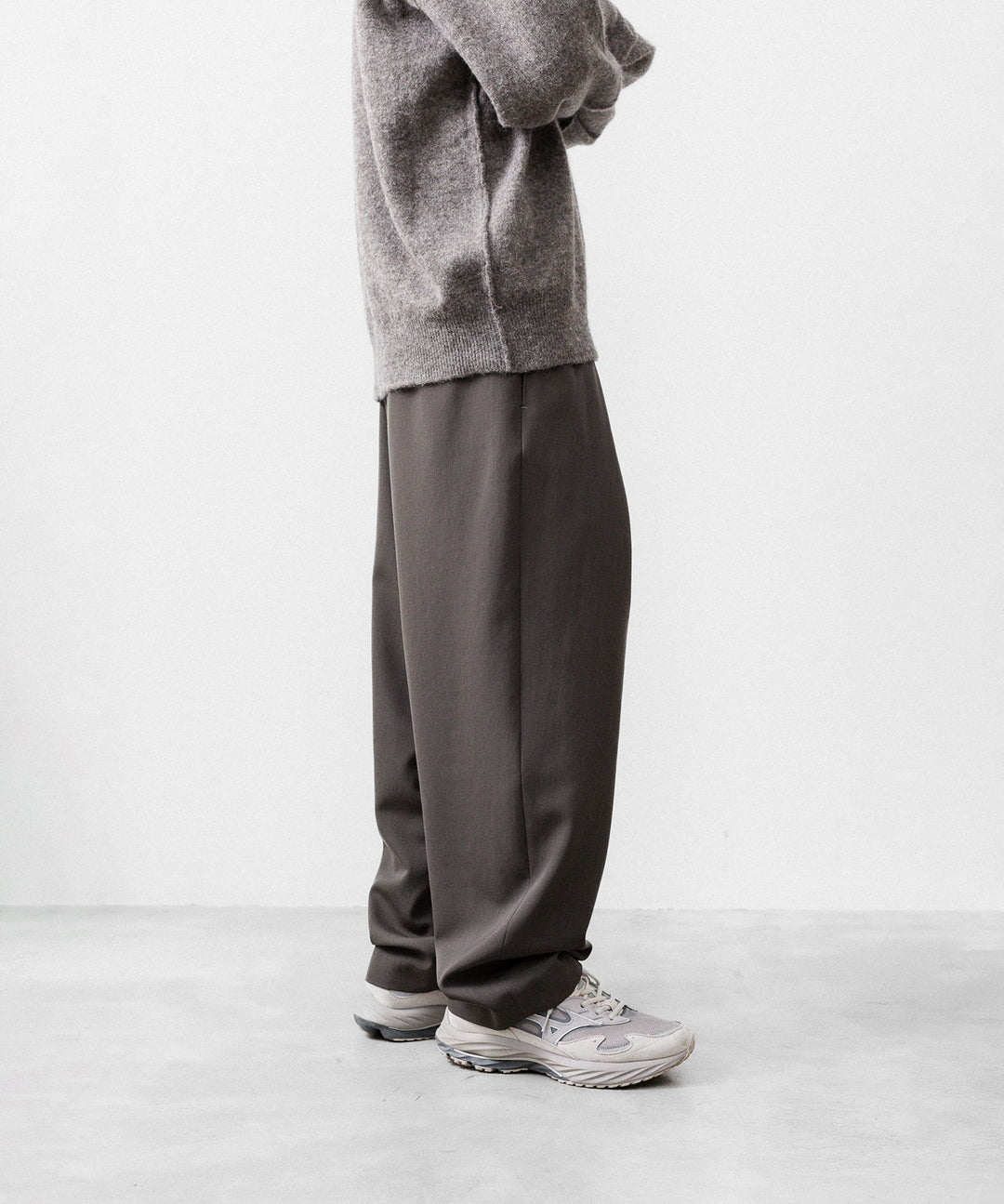 UJOH ウジョー CROSS TUCK PNTのOLIVE GRAY 公式通販サイトsession福岡セレクトショップ