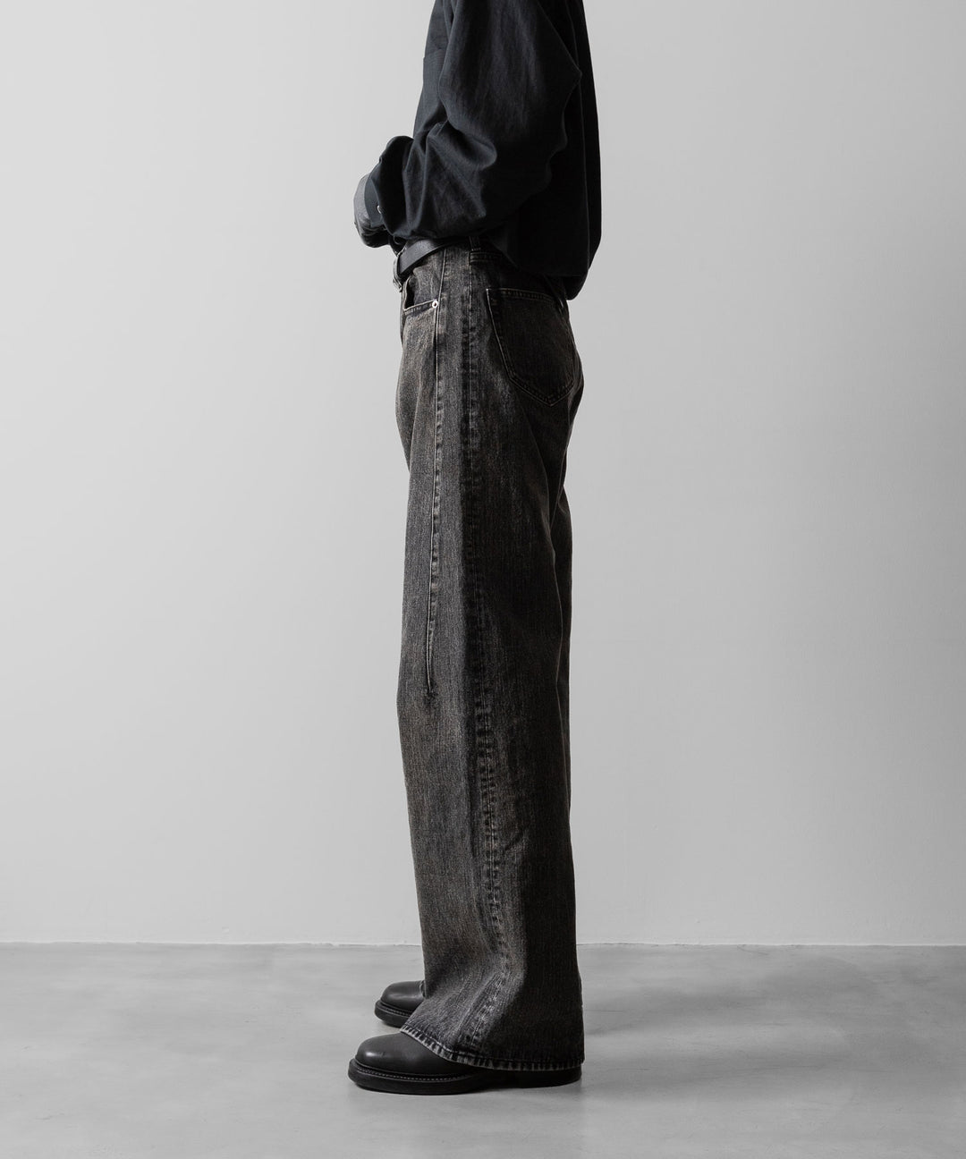 ssstein(シュタイン)のDEFORMED FLARE VINTAGE DENIM JEANS - BLACKの公式通販サイトsession福岡セレクトショップ
