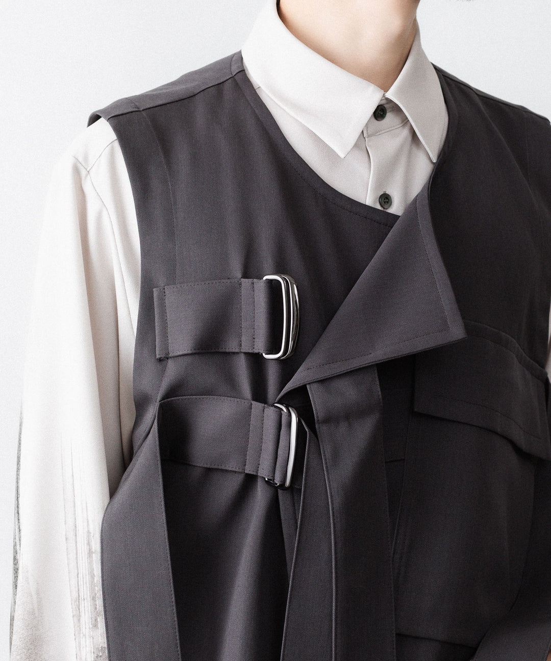 UJOH - ウジョーのBIG POCKET W BELTED VESTのSTEEL GRY公式通販サイトsession福岡セレクトショップ