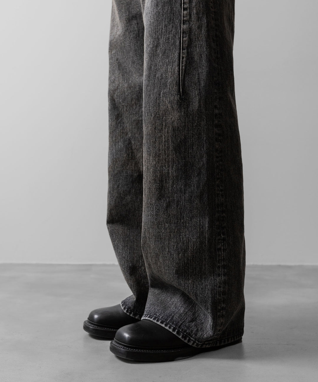 ssstein(シュタイン)のDEFORMED FLARE VINTAGE DENIM JEANS - BLACKの公式通販サイトsession福岡セレクトショップ