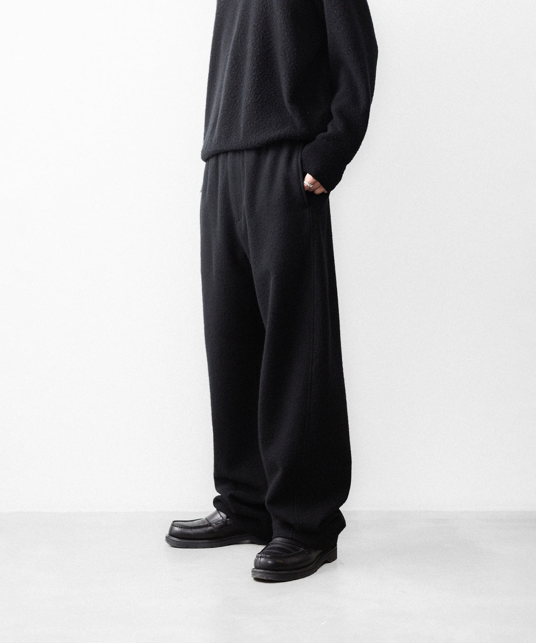 ssstein(シュタイン)のW/CA FLEECE TWIST PANTS - BLACKの公式通販サイトsession福岡セレクトショップ