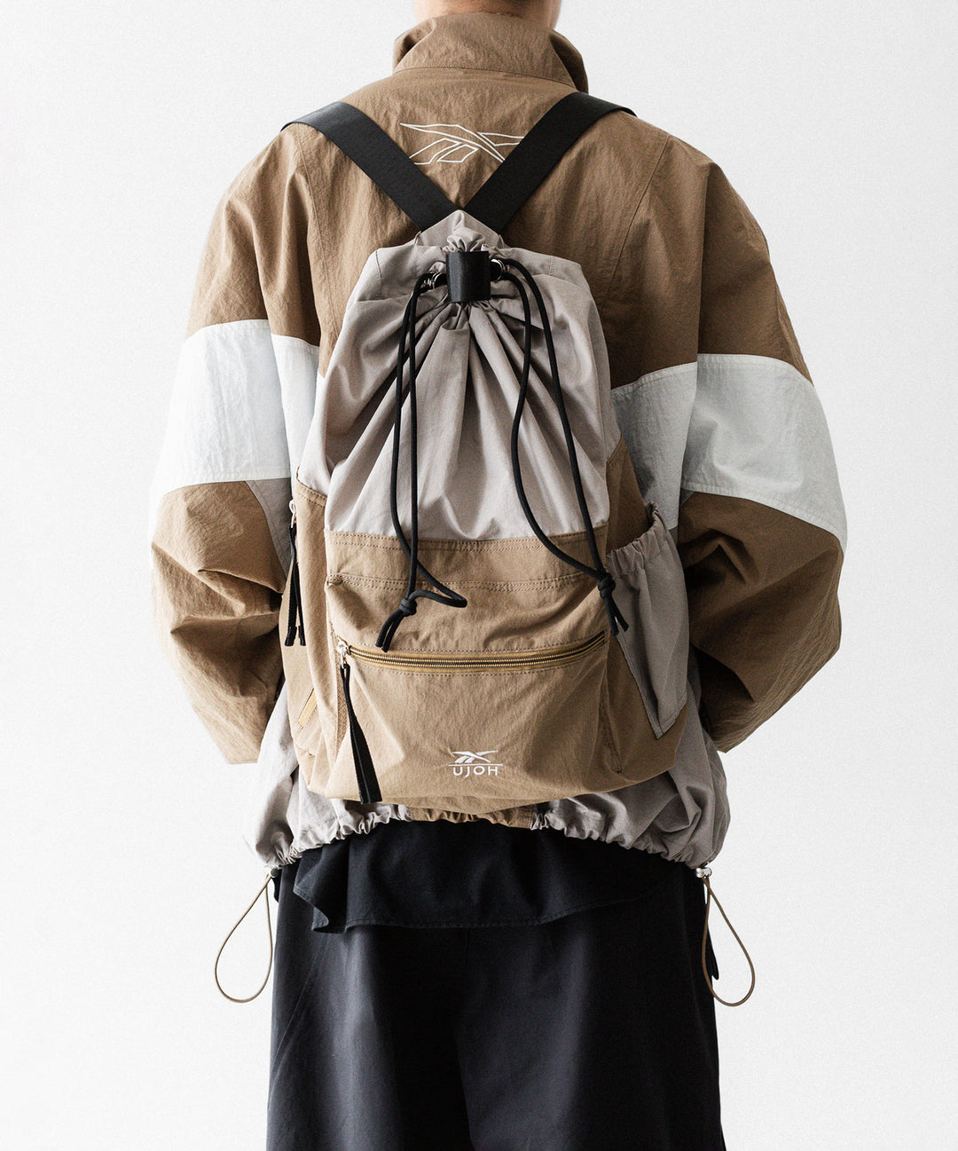 UJOH((ウジョー)×Reebok(リーボック)のDRAW CORD BAGのBEIGE公式通販サイトsession福岡セレクトショップ