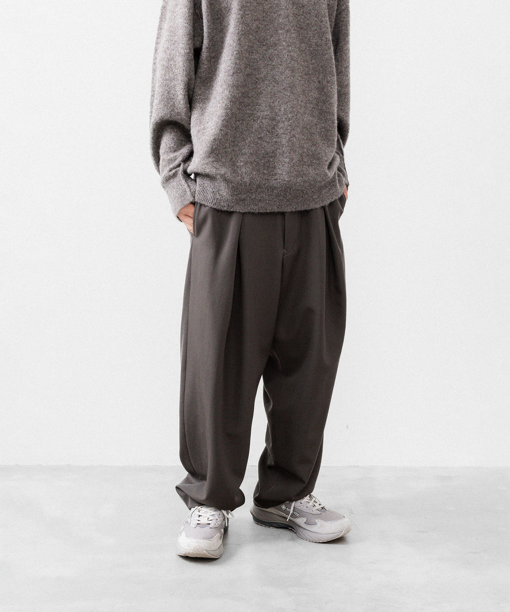 UJOH ウジョー CROSS TUCK PNTのOLIVE GRAY 公式通販サイトsession福岡セレクトショップ