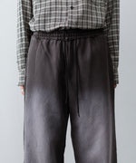 画像をギャラリービューアに読み込む, 【CODA】WORN BLACK AGING FADED DAMAGED SWEATPANTS - WORN BLACK
