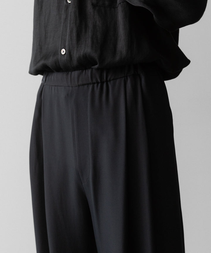 ANTHEM Aアンセムエー のSILKY VISCOSE 2TUCK FLARE EASY PANTS - BLACKの公式通販サイトsession福岡セレクトショップ