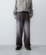画像をギャラリービューアに読み込む, 【CODA】WORN BLACK AGING FADED DAMAGED SWEATPANTS - WORN BLACK
