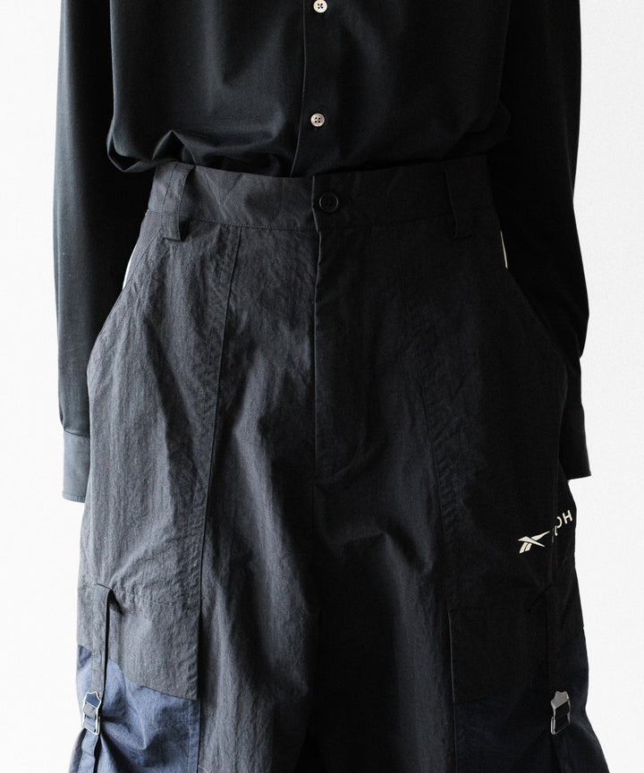 UJOH(ウジョー)×Reebok(リーボック)のWIDE FLARE CARGO PNTのBLACK公式通販サイトsession福岡セレクトショップ