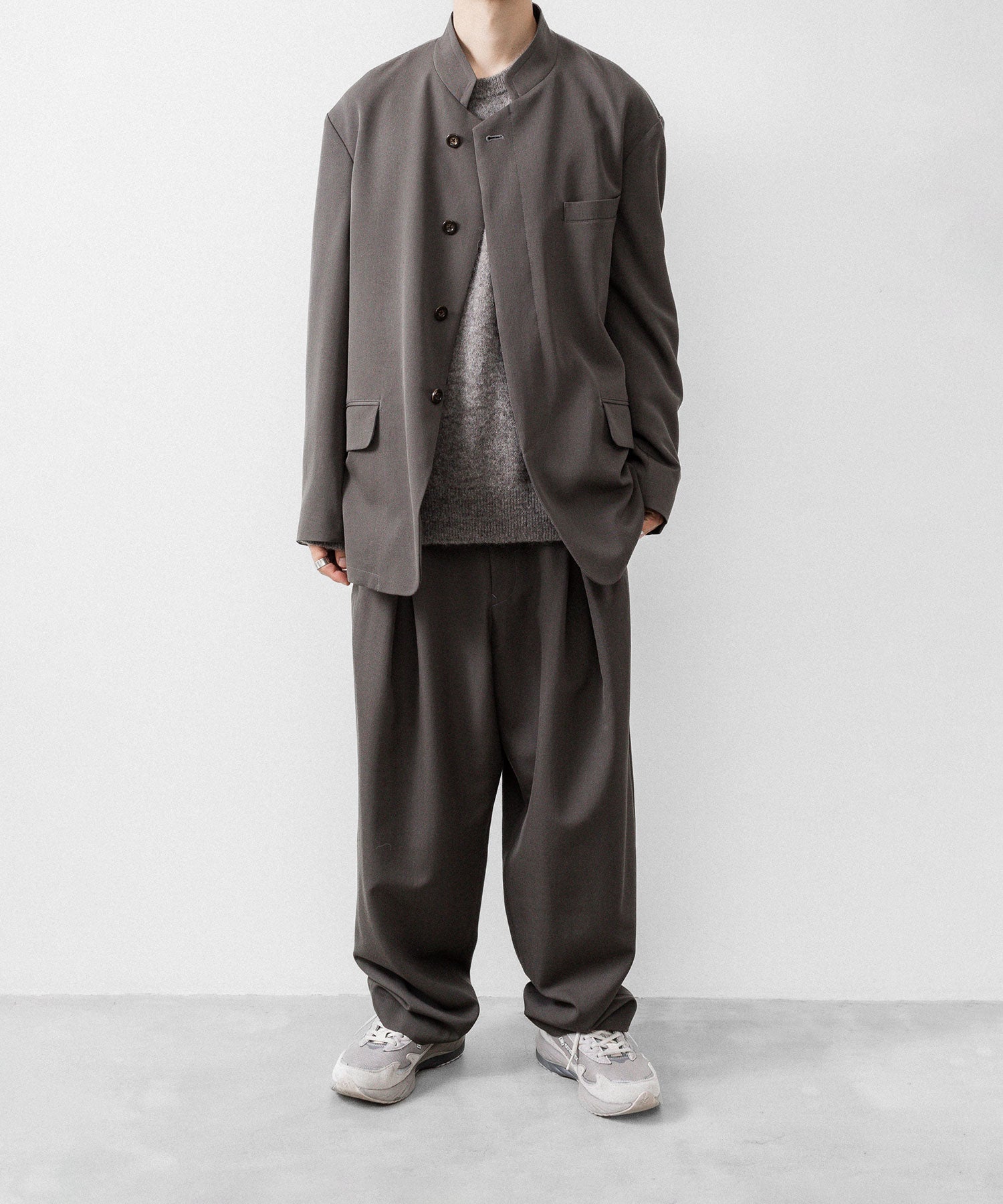 UJOH ウジョー CROSS TUCK PNTのOLIVE GRAY 公式通販サイトsession福岡セレクトショップ