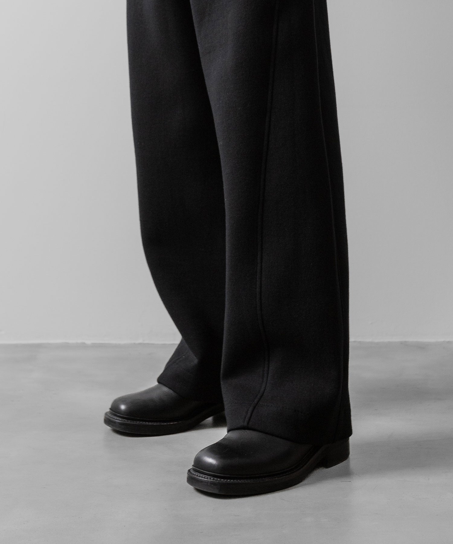 ssstein(シュタイン)のCOTTON DOUBLE KNIT TWIST SEAM PANTS - BLACKの公式通販サイトsession福岡セレクトショップ