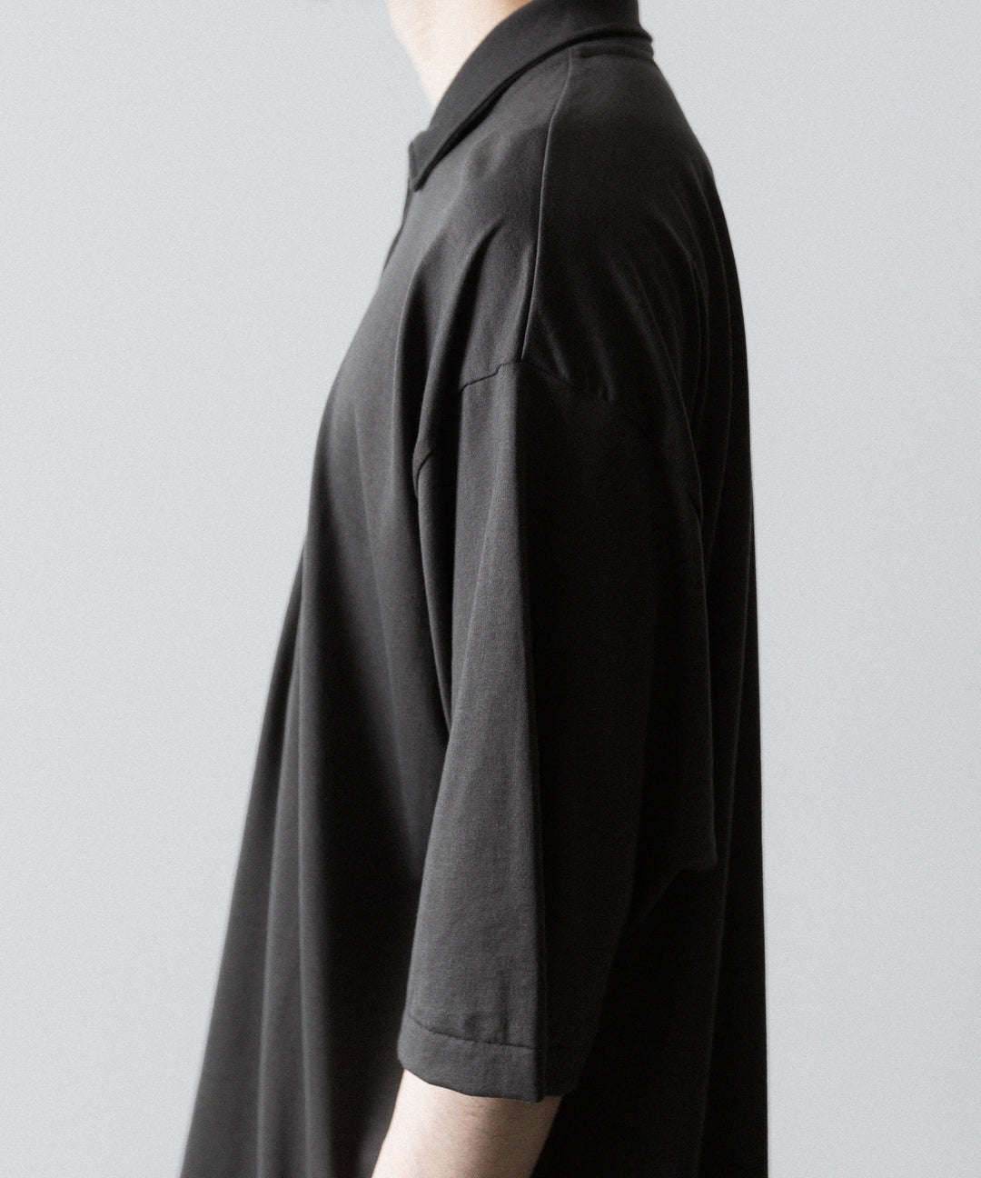 【INTÉRIM】   HYPER BIG HIGH GAUGE SUVIN JERSEY POLO SHIRT - SMOKE BLACK