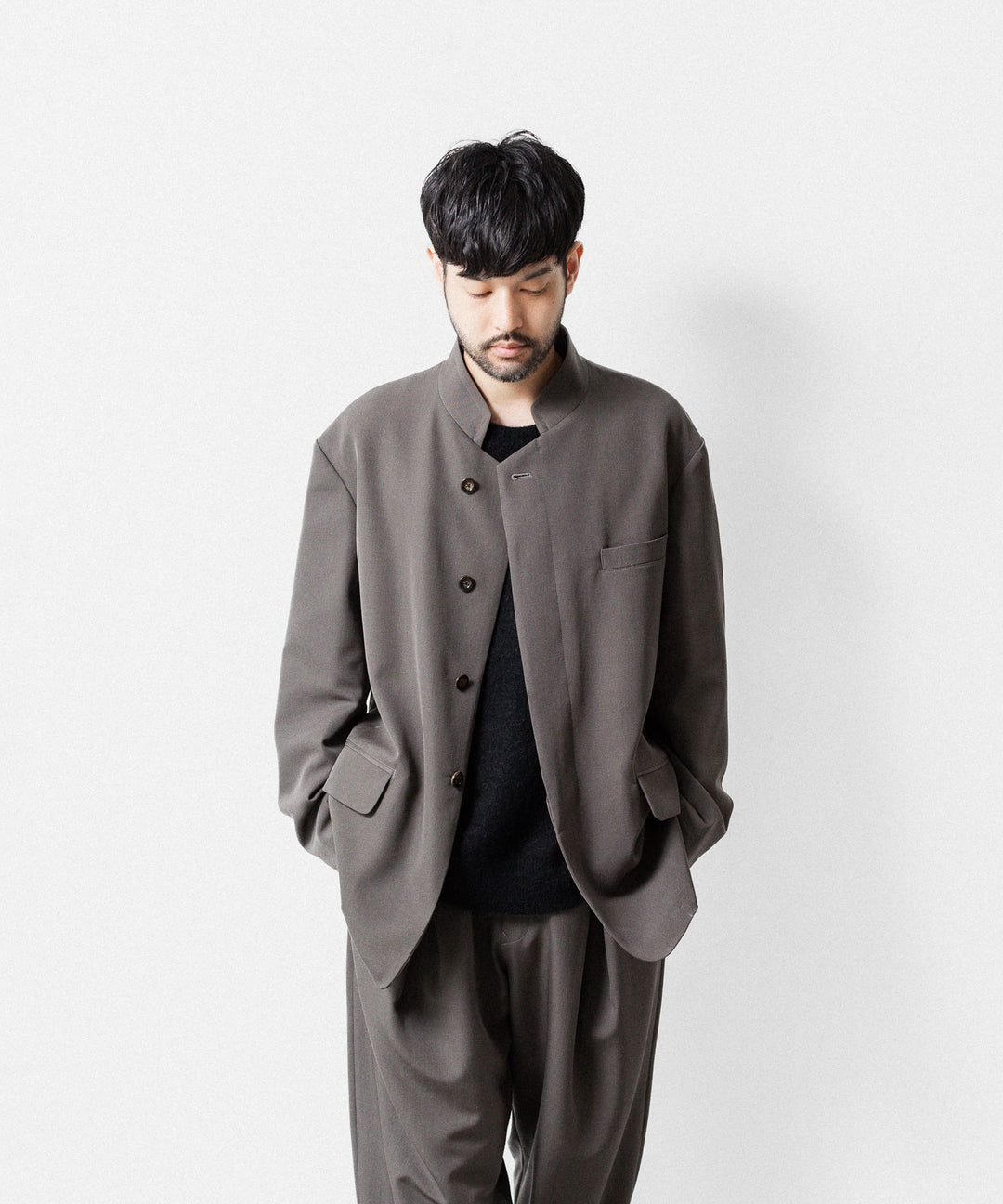 UJOH ウジョーのSTAND COLLAR FLY JKTのOLIVE GRAY公式通販サイトsession福岡セレクトショップ