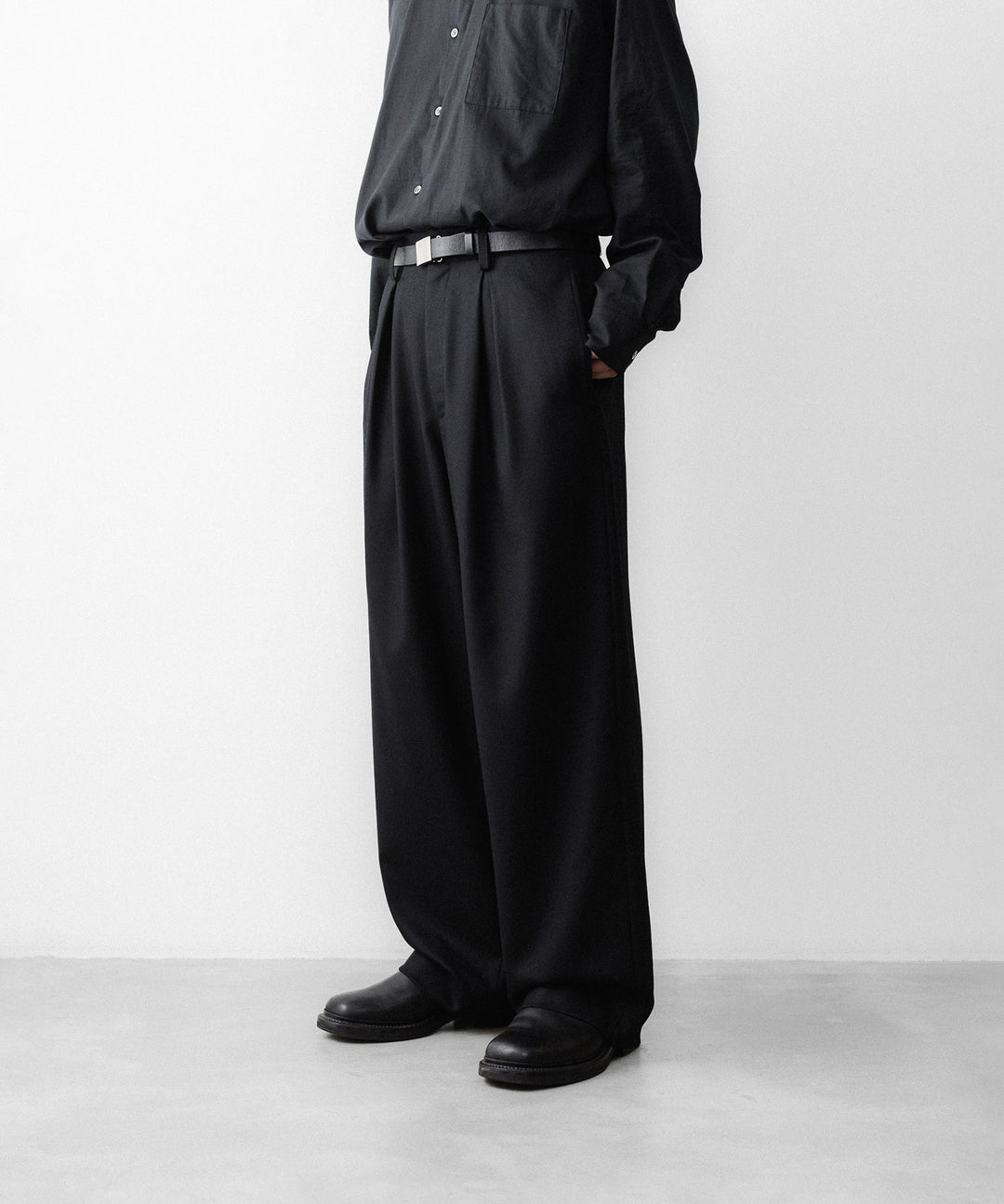 ssstein(シュタイン)のWOOL FLANNEL EASY WIDE TROUSERS - BLACKの公式通販サイトsession福岡セレクトショップ