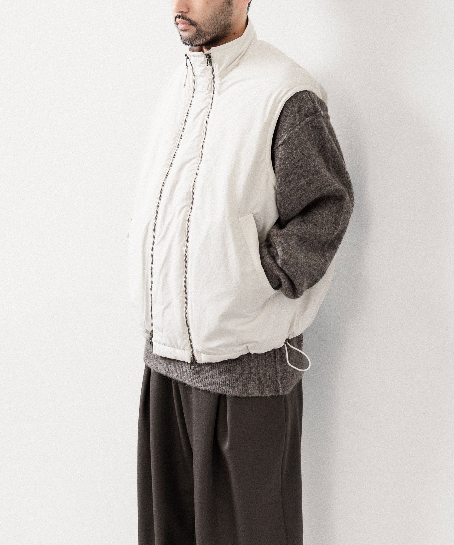 UJOH ウジョーのW ZIP VESTのIVORY公式通販サイトsession福岡セレクトショップ