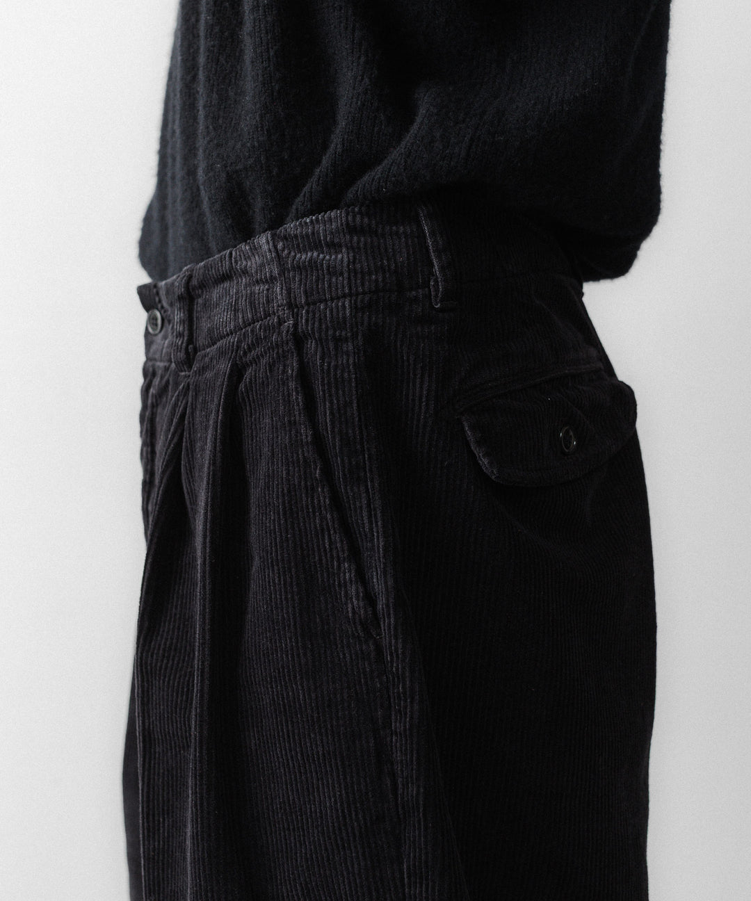 concause-コンコースのCORDUROY WIDE TAPERED SLACKSのBLACK公式通販サイトsession福岡セレクトショップ