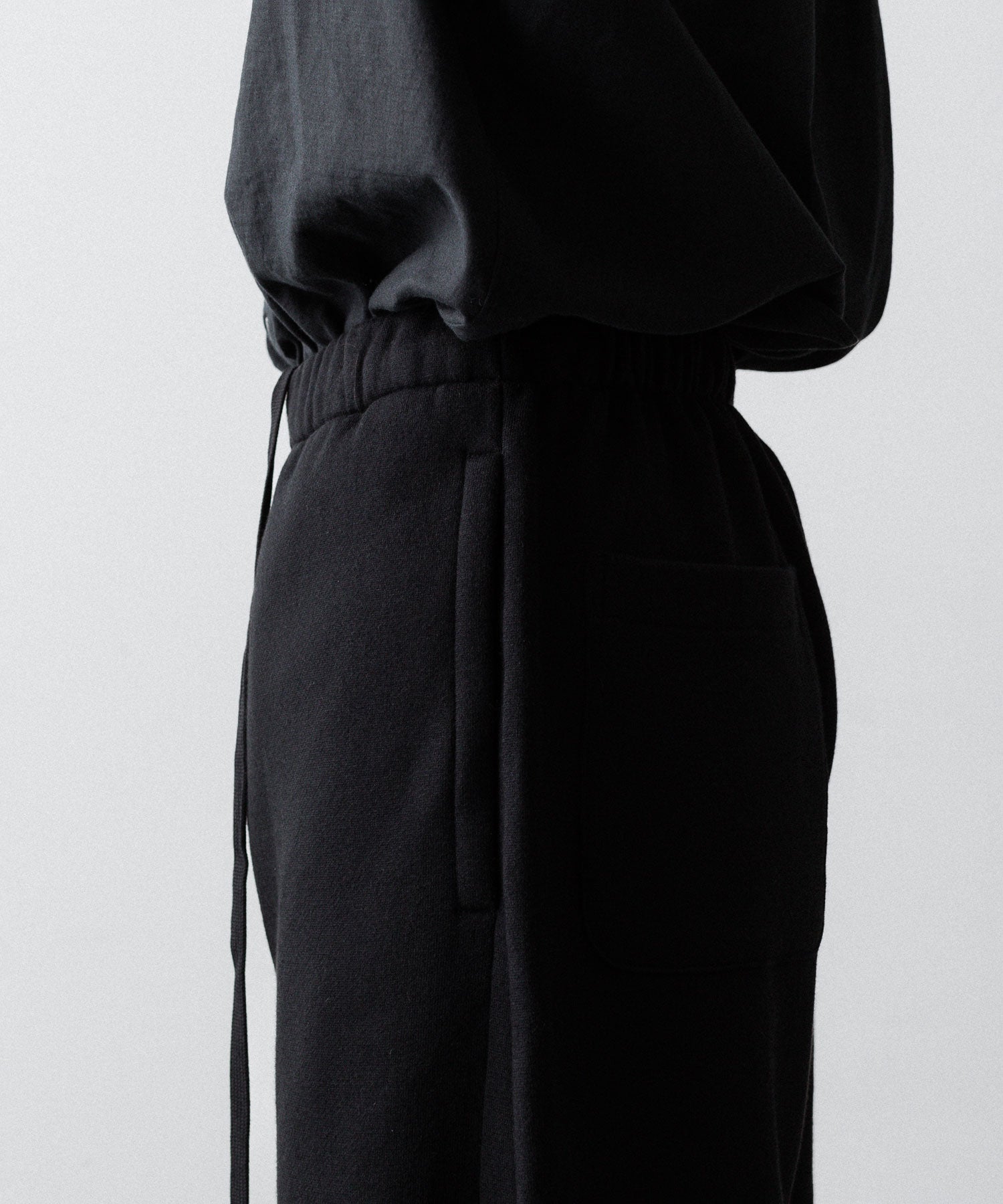 ssstein / シュタイン】YAK/COTTON SWEAT EASY TROUSERS - BLACK