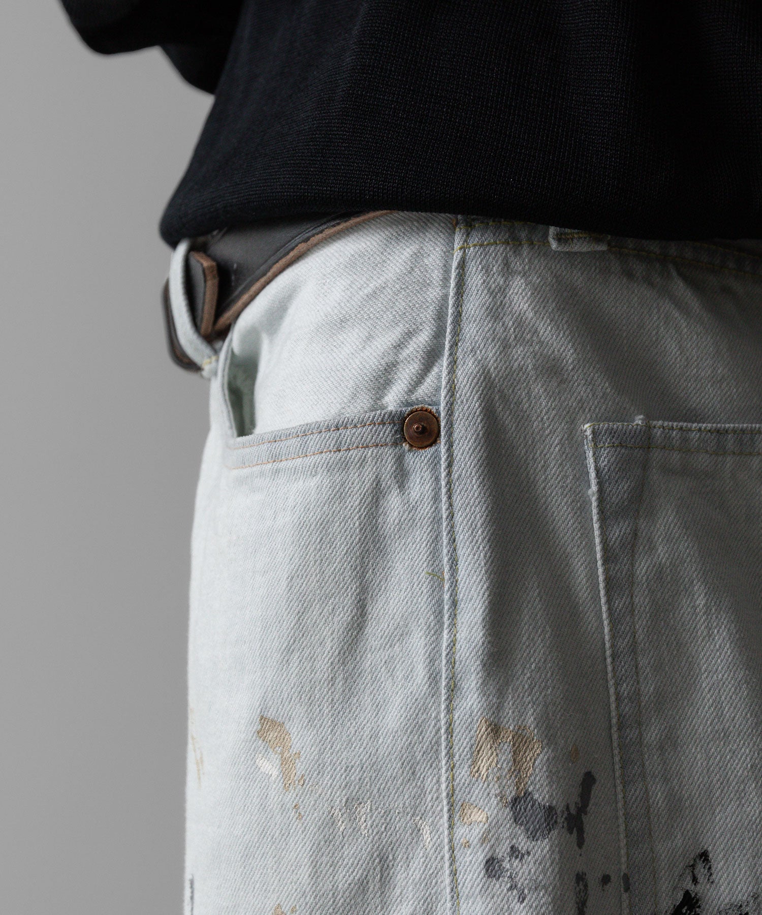 【INTÉRIM】MILK PAINT WWII 1943 HEAVY KIBATA SHUTTLE DENIM JEANS - P.B.WHITE