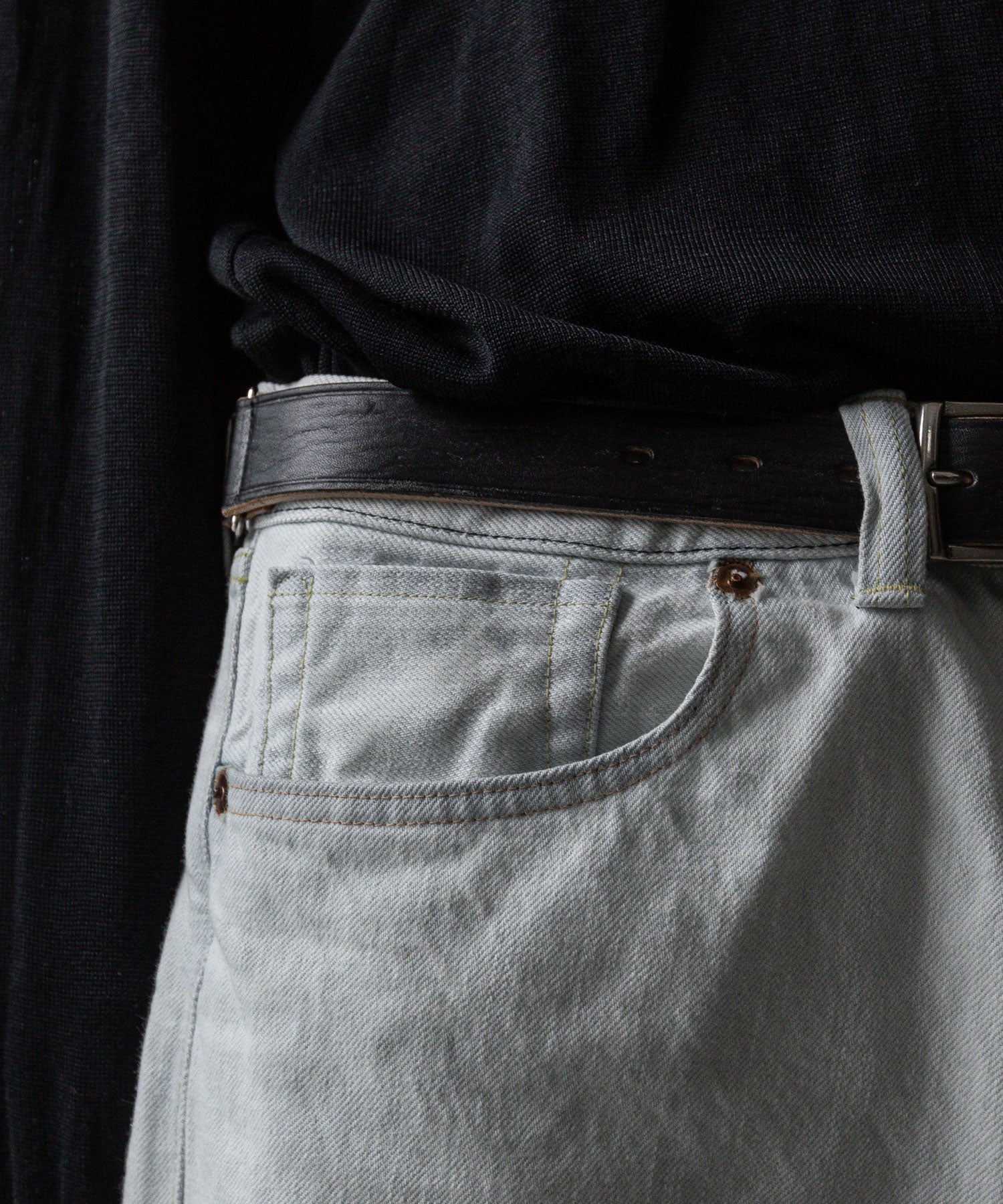 【INTÉRIM】MILK PAINT WWII 1943 HEAVY KIBATA SHUTTLE DENIM JEANS - P.B.WHITE