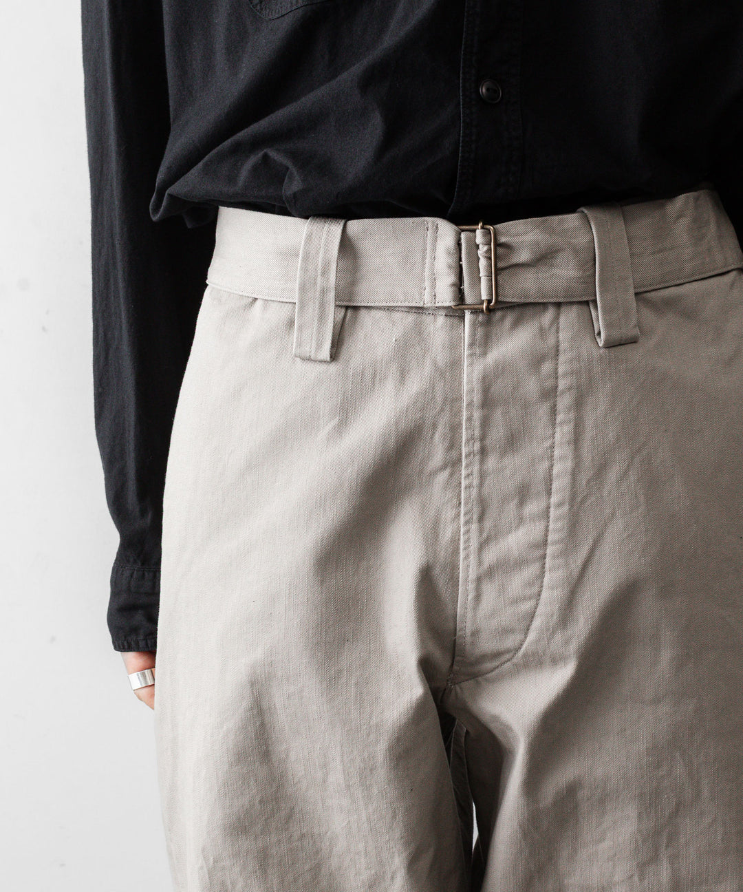 INTÉRIM インテリムのFABRIC WASHER CHINO BELTED FRENCH ARMY MIL BAGGY TROUSERのBEIGE 公式通販サイトsession福岡セレクトショップ