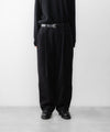 【concause】 CORDUROY WIDE TAPERED SLACKS - BLACK