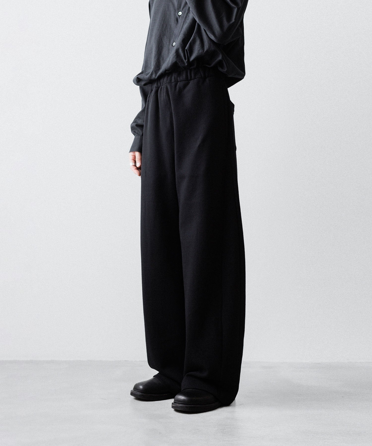 ssstein / シュタイン】YAK/COTTON SWEAT EASY TROUSERS - BLACK
