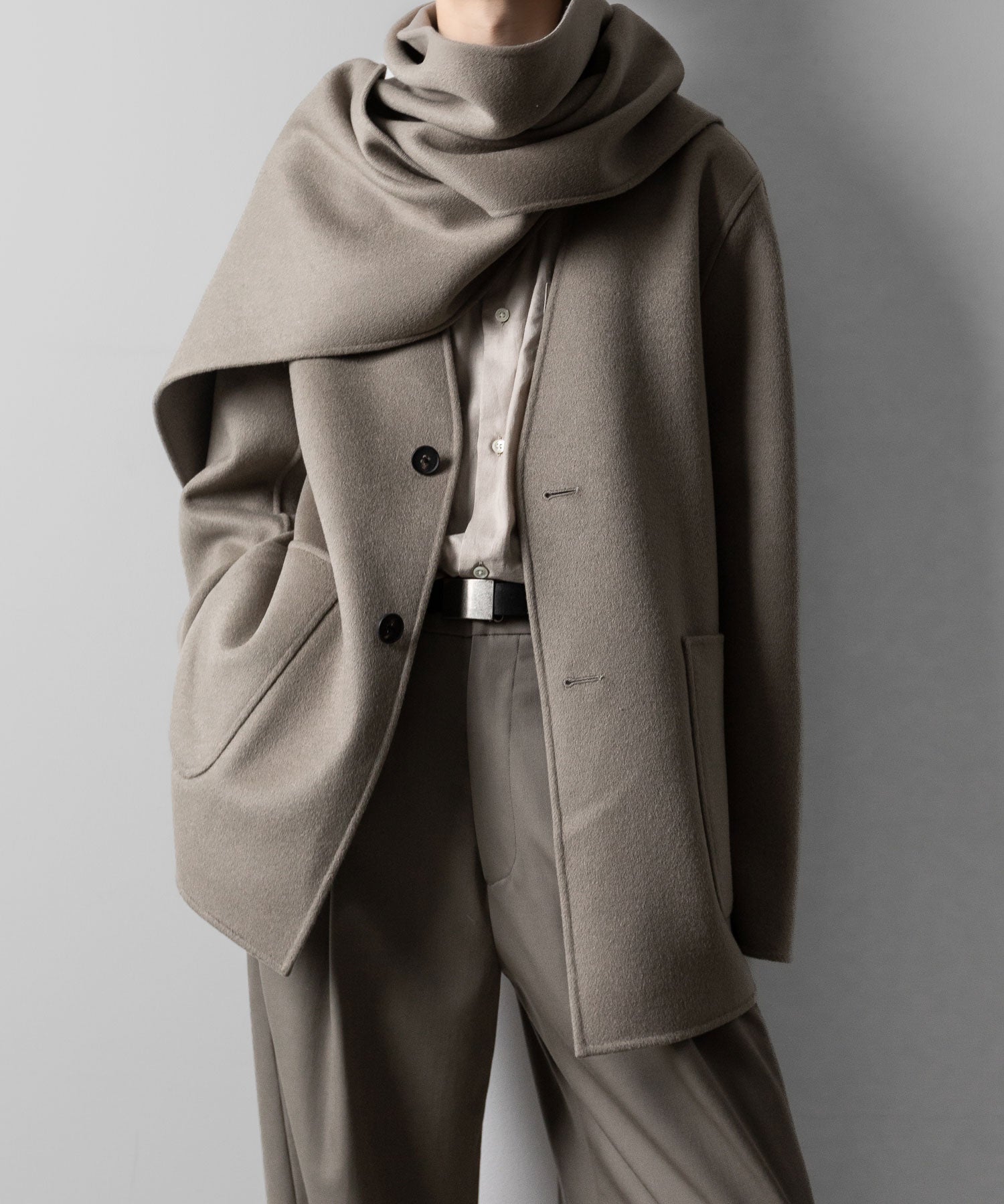 ssstein(シュタイン)のWOOL CASHMERE BEAVER REVERSIBLE STOLE JACKET - TAUPE GREYの公式通販サイトsession福岡セレクトショップ