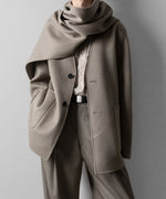 画像をギャラリービューアに読み込む, ssstein(シュタイン)のWOOL CASHMERE BEAVER REVERSIBLE STOLE JACKET - TAUPE GREYの公式通販サイトsession福岡セレクトショップ
