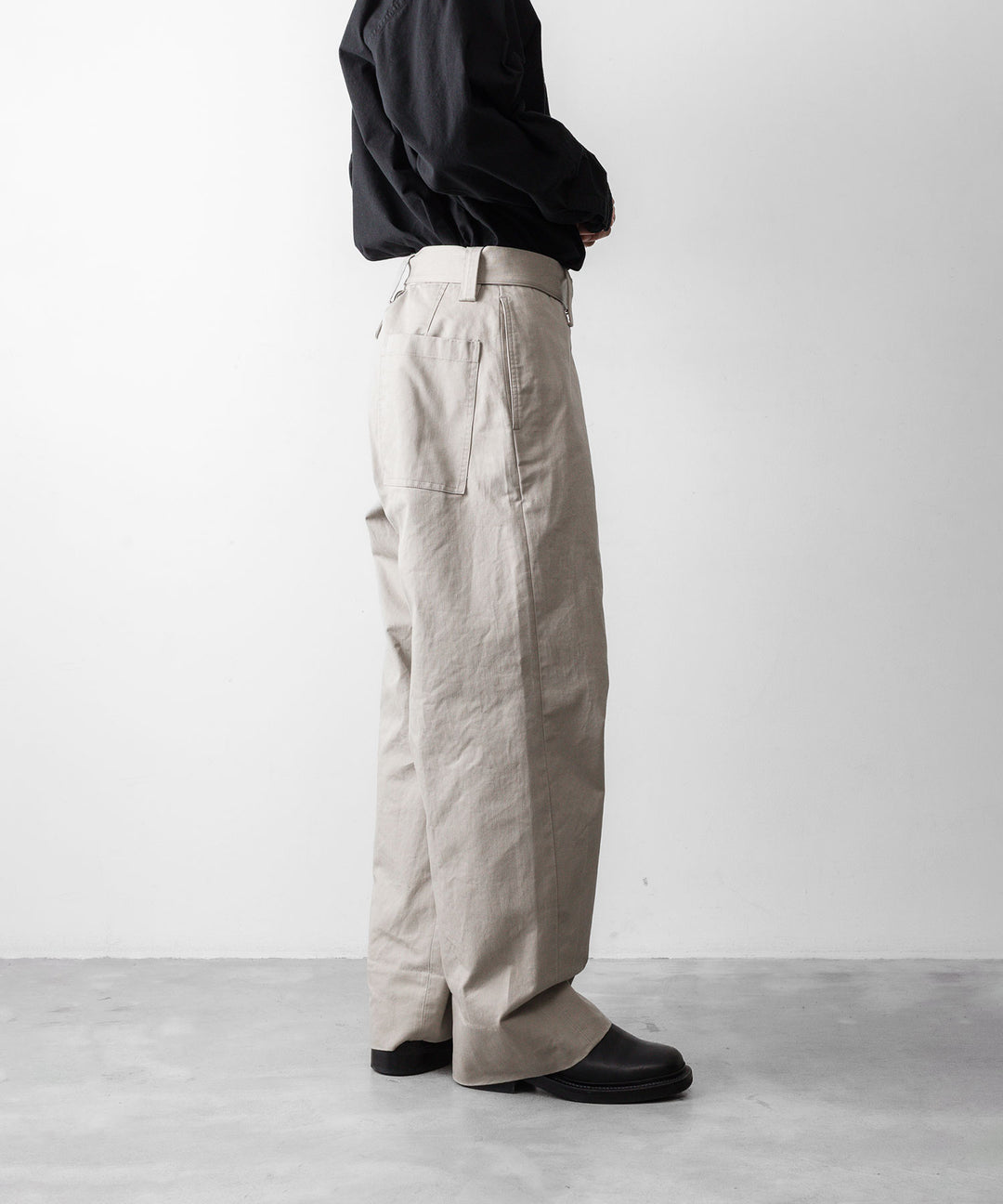 INTÉRIM インテリムのFABRIC WASHER CHINO BELTED FRENCH ARMY MIL BAGGY TROUSERのBEIGE 公式通販サイトsession福岡セレクトショップ