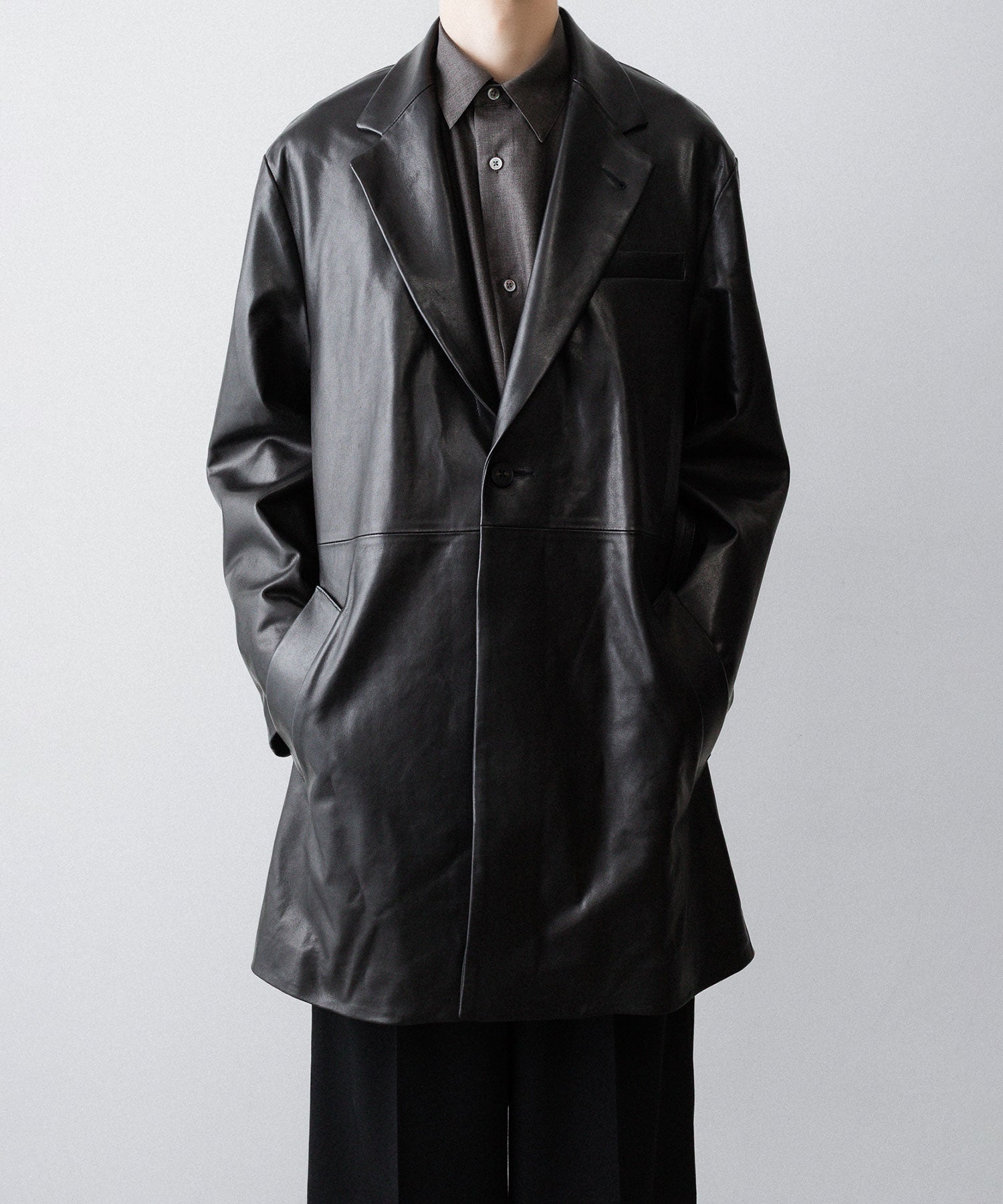 ssstein / シュタイン】LAMBS LEATHER HALF COAT - BLACK | 公式通販