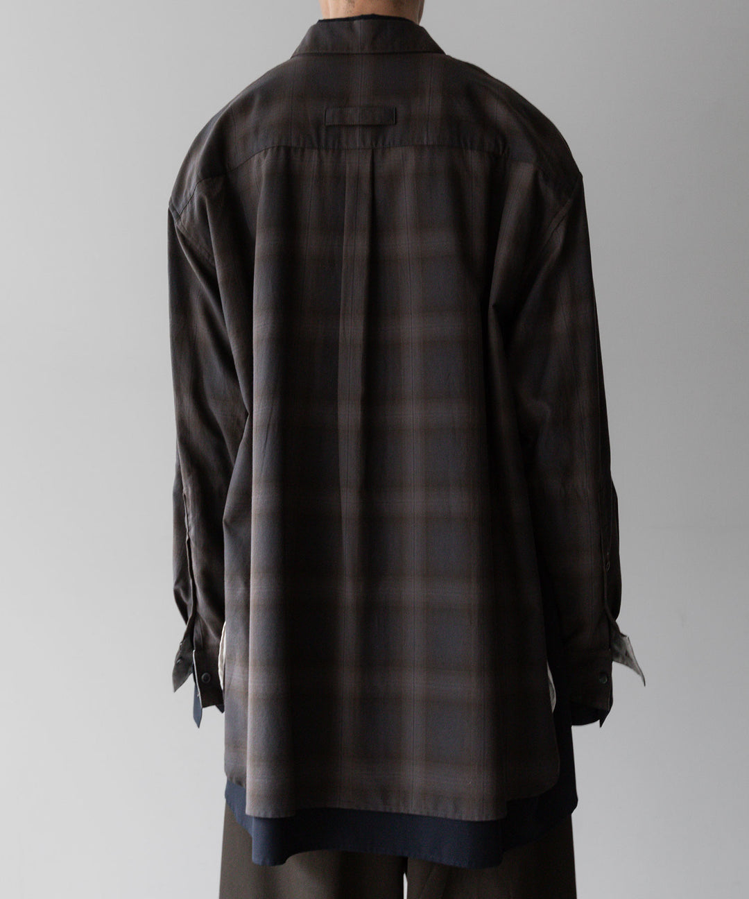 stein(シュタイン)のOVERSIZED LAYERED SHIRTのOMBRE CHECK（KHAKI）公式通販サイトsession福岡セレクトショップ