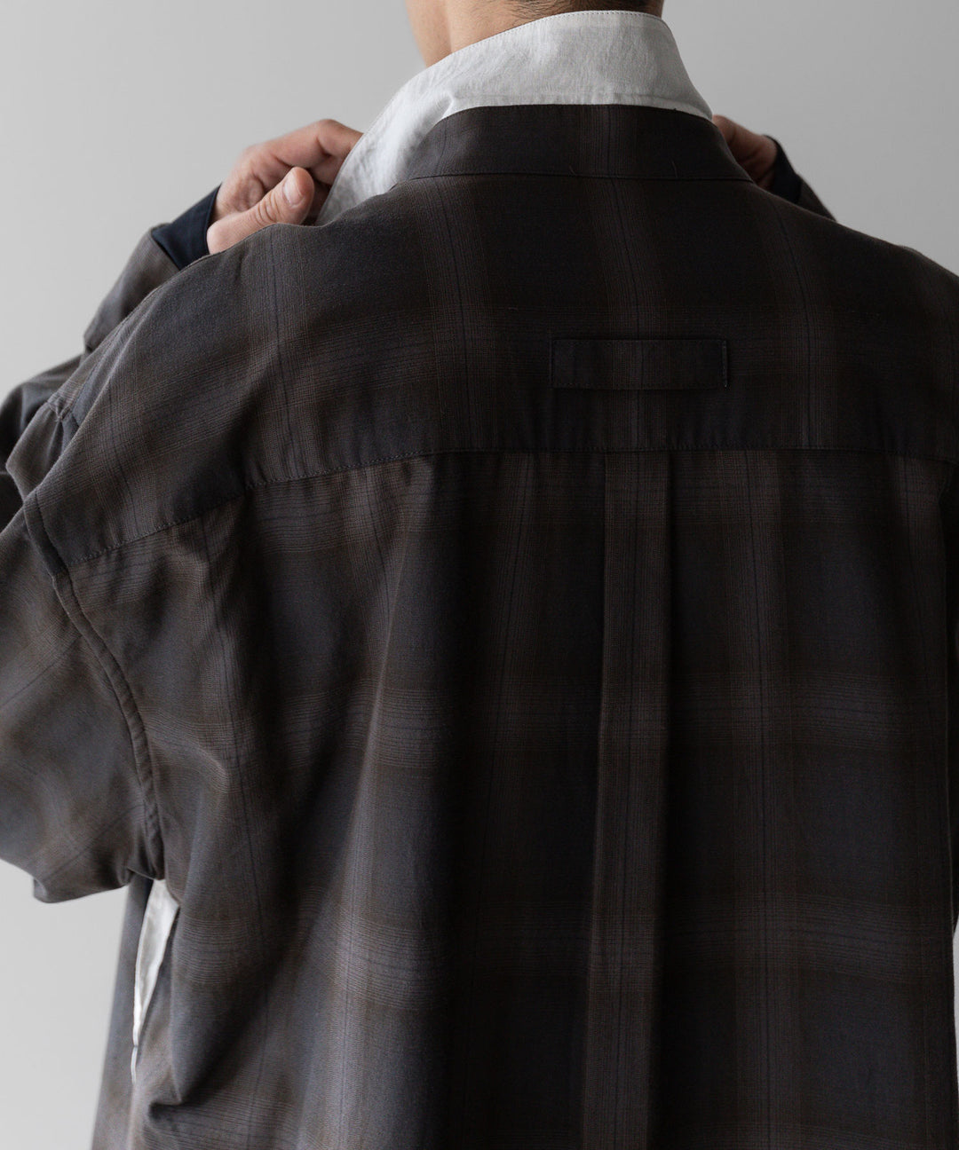 stein(シュタイン)のOVERSIZED LAYERED SHIRTのOMBRE CHECK（KHAKI）公式通販サイトsession福岡セレクトショップ