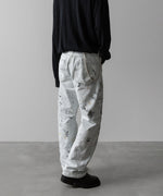 画像をギャラリービューアに読み込む, 【INTÉRIM】MILK PAINT WWII 1943 HEAVY KIBATA SHUTTLE DENIM JEANS - P.B.WHITE
