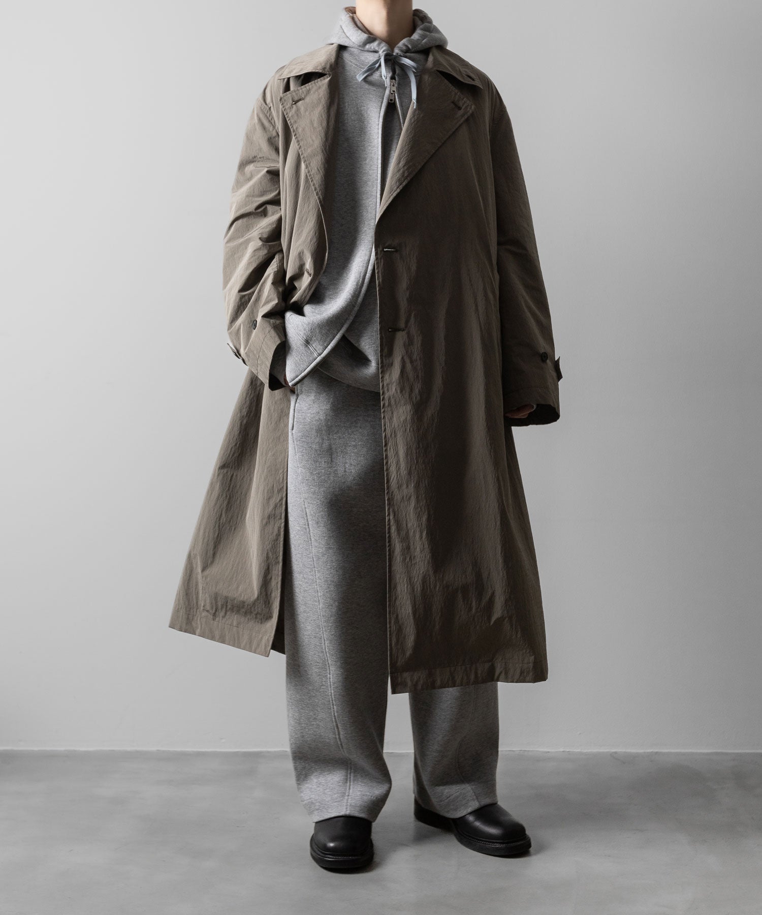 ssstein(シュタイン)のWINDPROOF NYLON DOUBLE BREASTED COAT - TAUPE 公式通販サイトsession福岡セレクトショップ