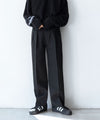 【INTÉRIM】PURE BLACK WOOL 2-TUCK STRAIGHT SLACKS - BLACK