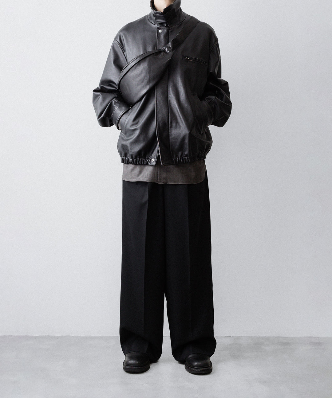 ssstein(シュタイン)のLEATHER SLING BAG - BLACKの公式通販サイトsession福岡セレクトショップ