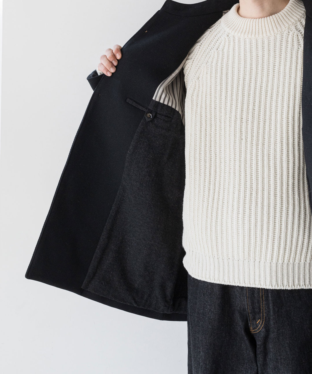 INTÉRIM(インテリム)の23AWコレクションLIMITED DIAGONAL COATIONG TWILL FORESTIEREのBLACK